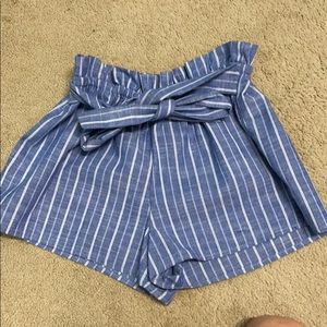 Tie shorts